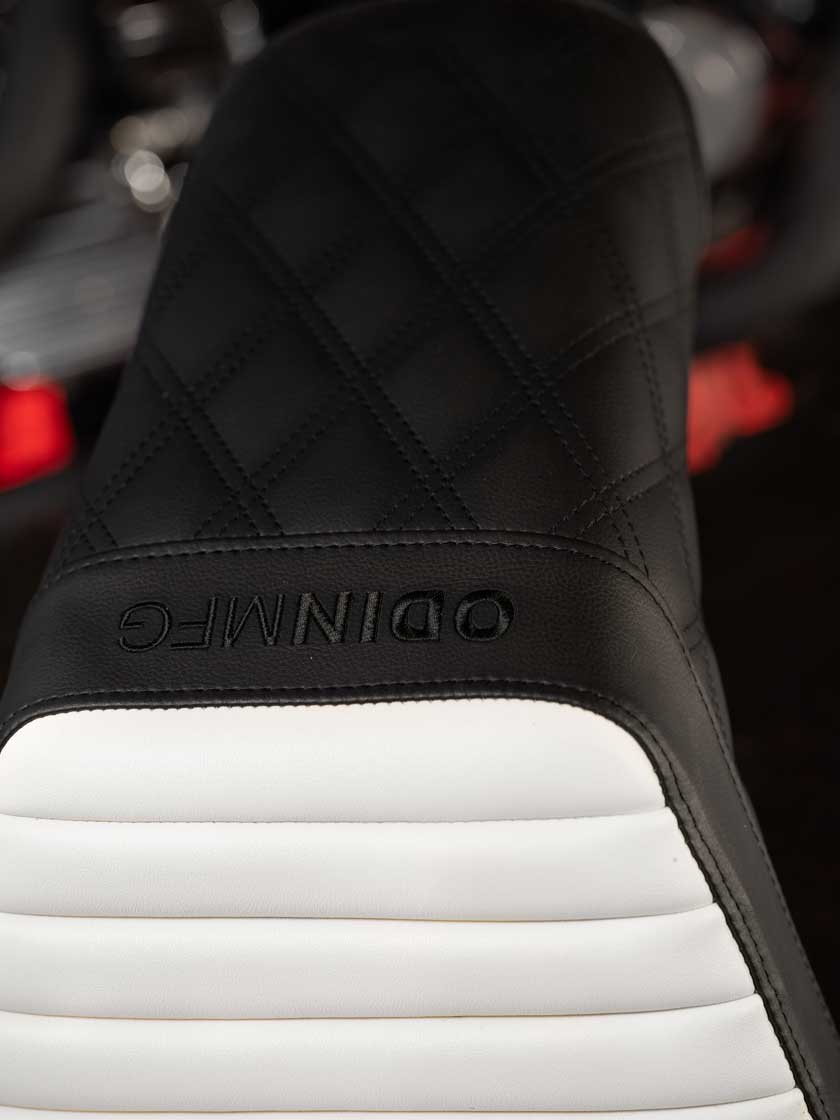 Saddlemen Seat - Dyna 2006-2017 White Tuck & Roll – Odin Mfg